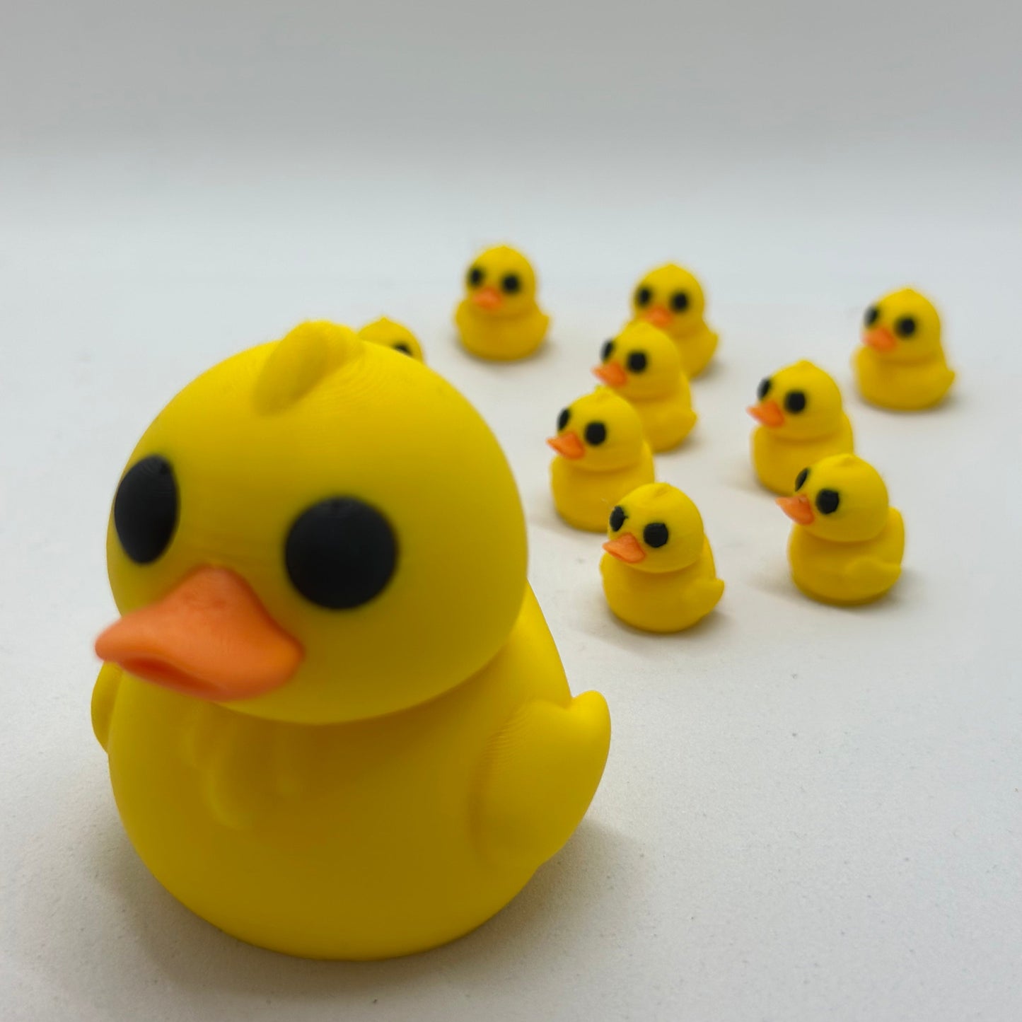 Tien Kleine Eendjes en moeder eend - 3D geprint flexibel speeldieren - flexibele dierenfidget
