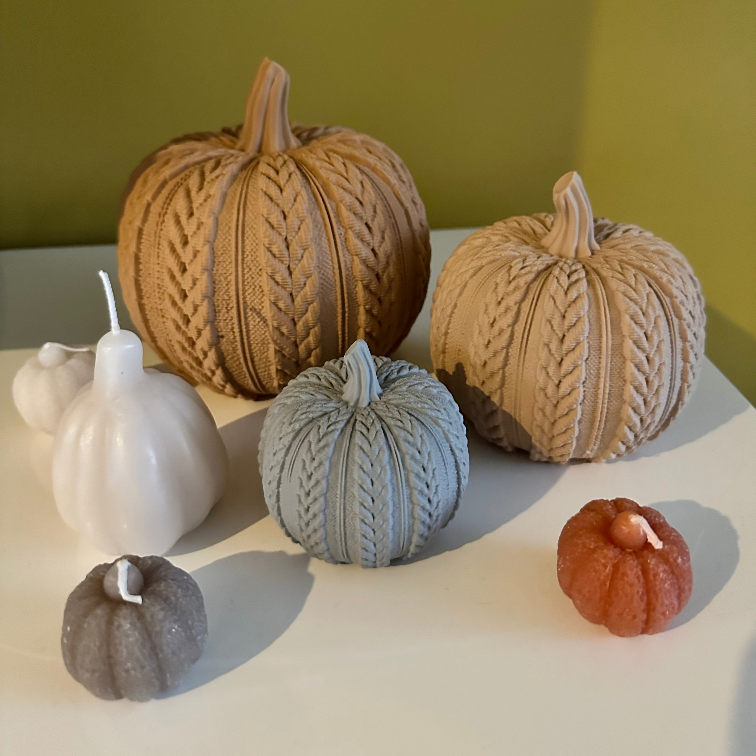 3 Pompoenen in pastel kleuren - Herfstdecoratie - 7,5 - 15 cm